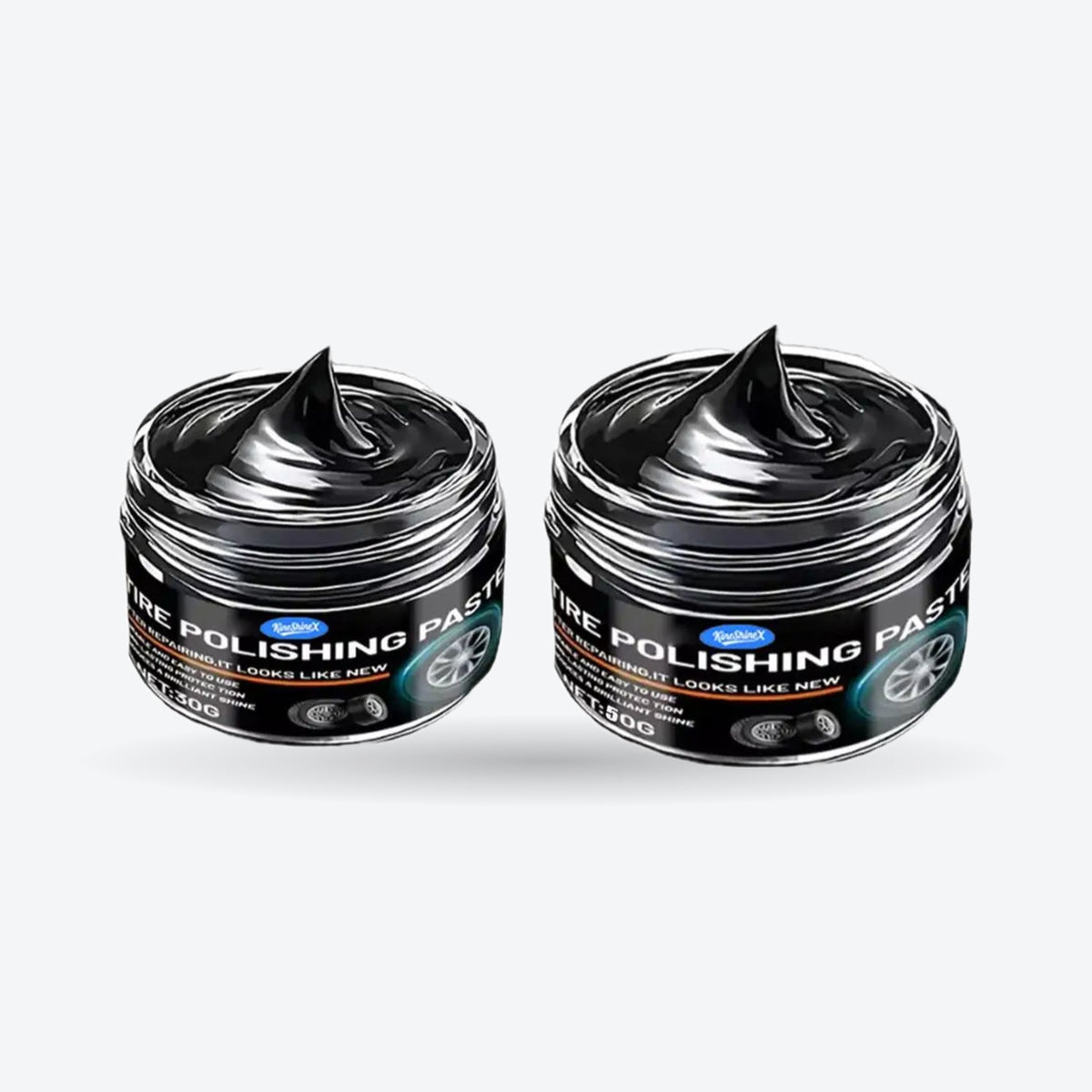 Deux pots de cire à polir pour plastique noir